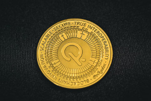 CoinShares lists zero-fee staked Polkadot ETP